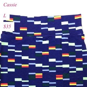 LuLaRoe Cassie skirt